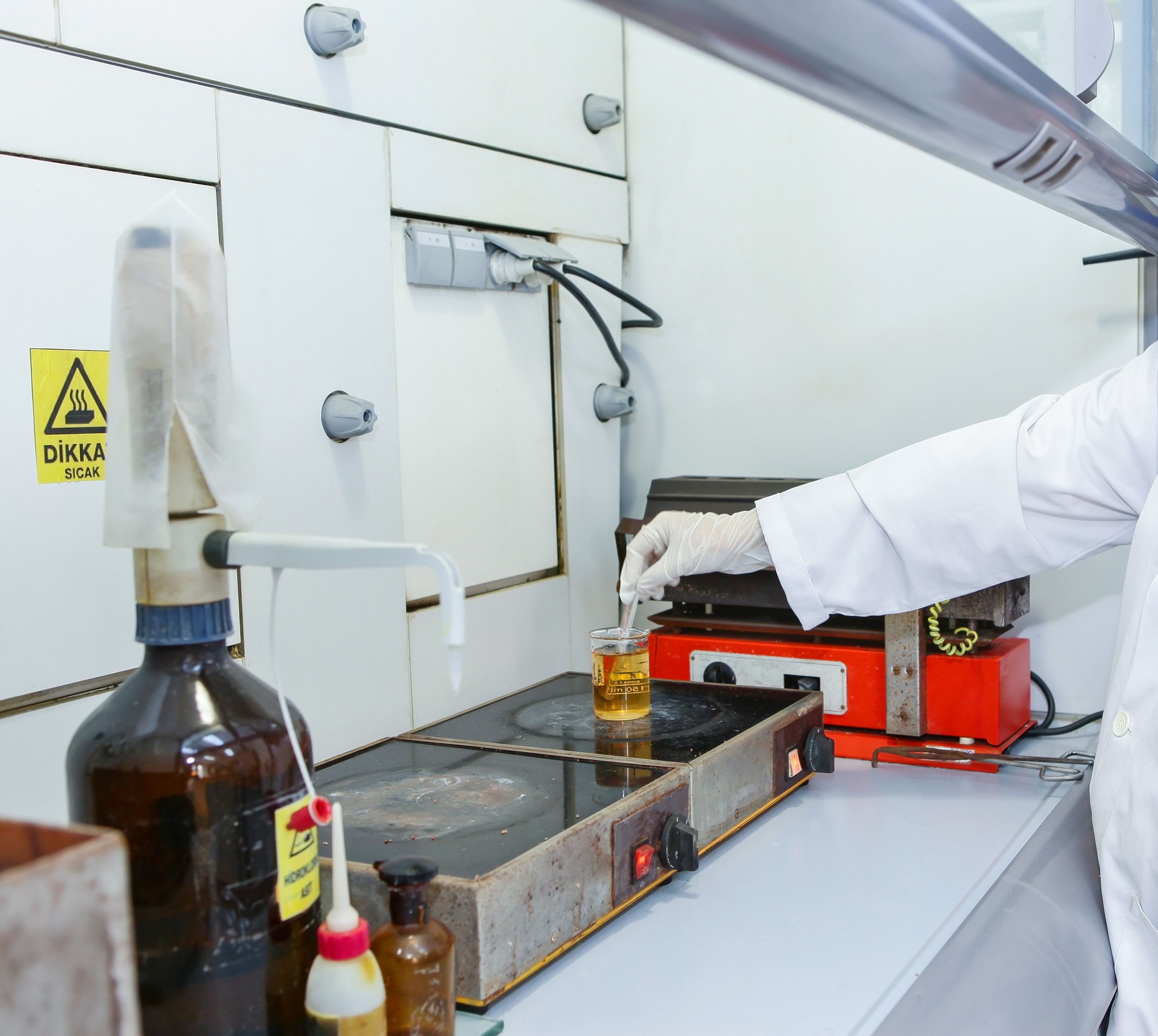 Laboratory in cement factory